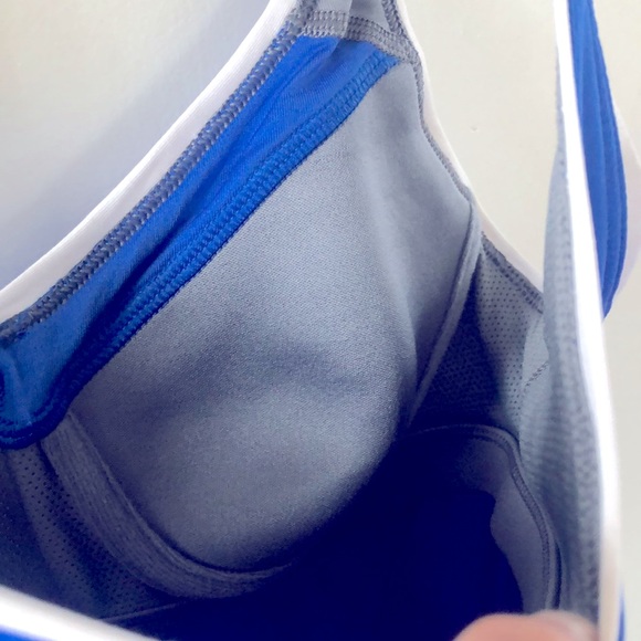 DONATED - Nike Tank Top with built in bra - Picture 6 of 7